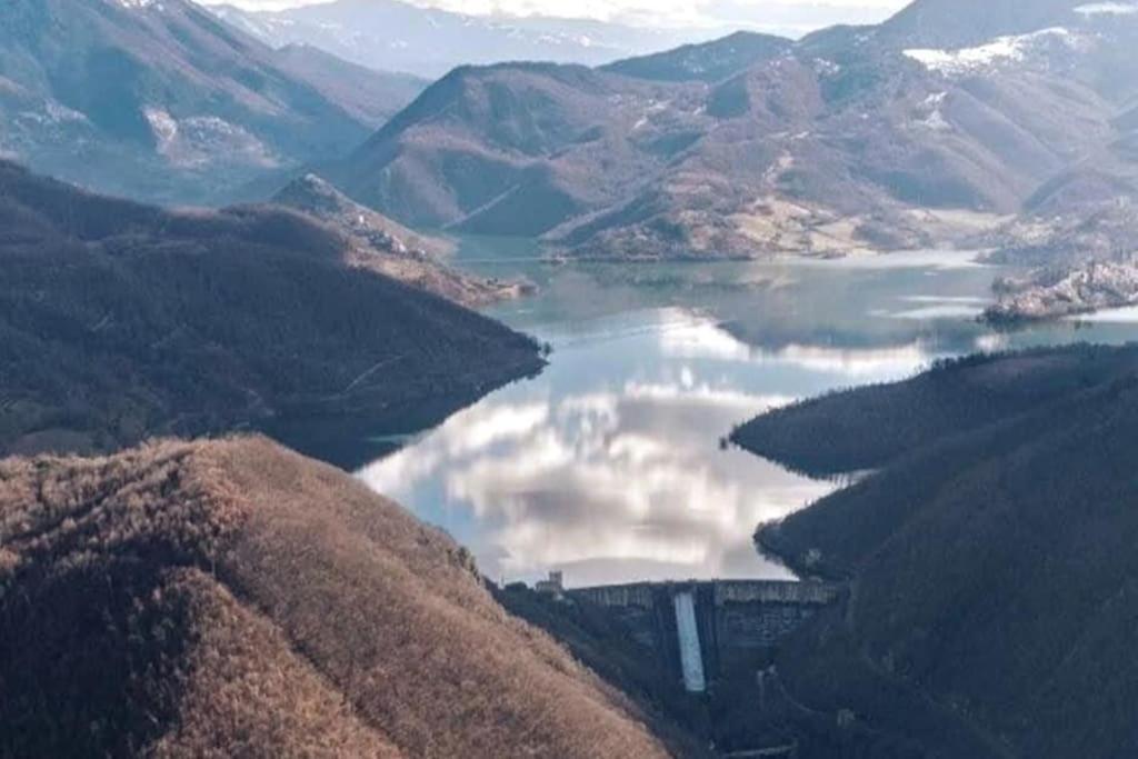 Colle di ToraCasa Sul Lago Nonna Gio'公寓 外观 照片