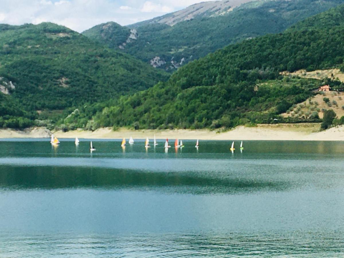 Colle di ToraCasa Sul Lago Nonna Gio'公寓 外观 照片